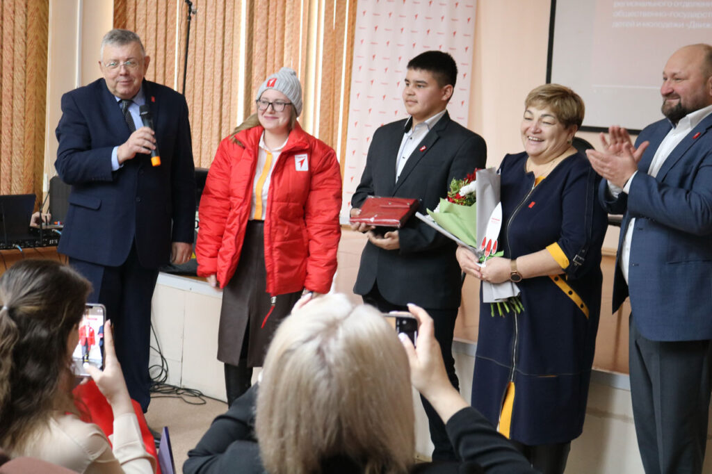 В Сосновском районе подрастают молодые лидеры