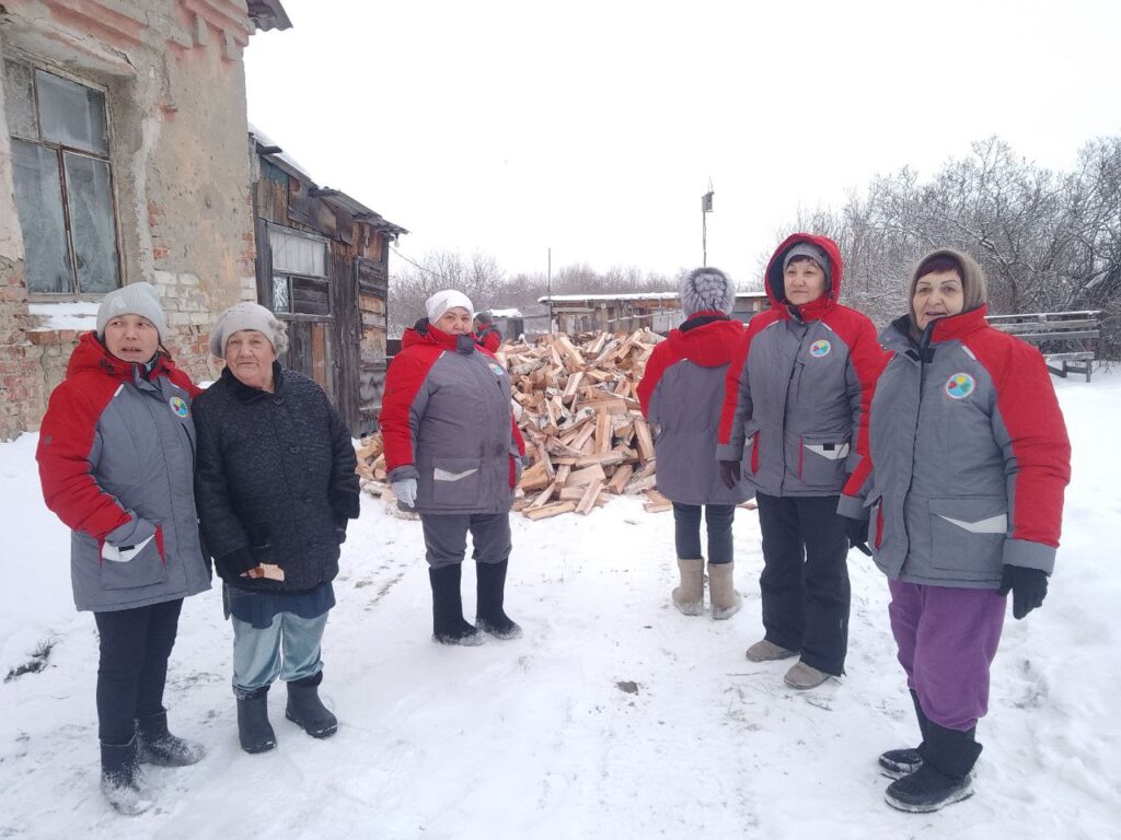 Благотворительный фонд «Мечта» подарил дрова жителям Сосновского района