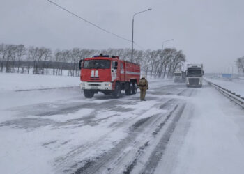 Челябинскую область накрыл снежный циклон