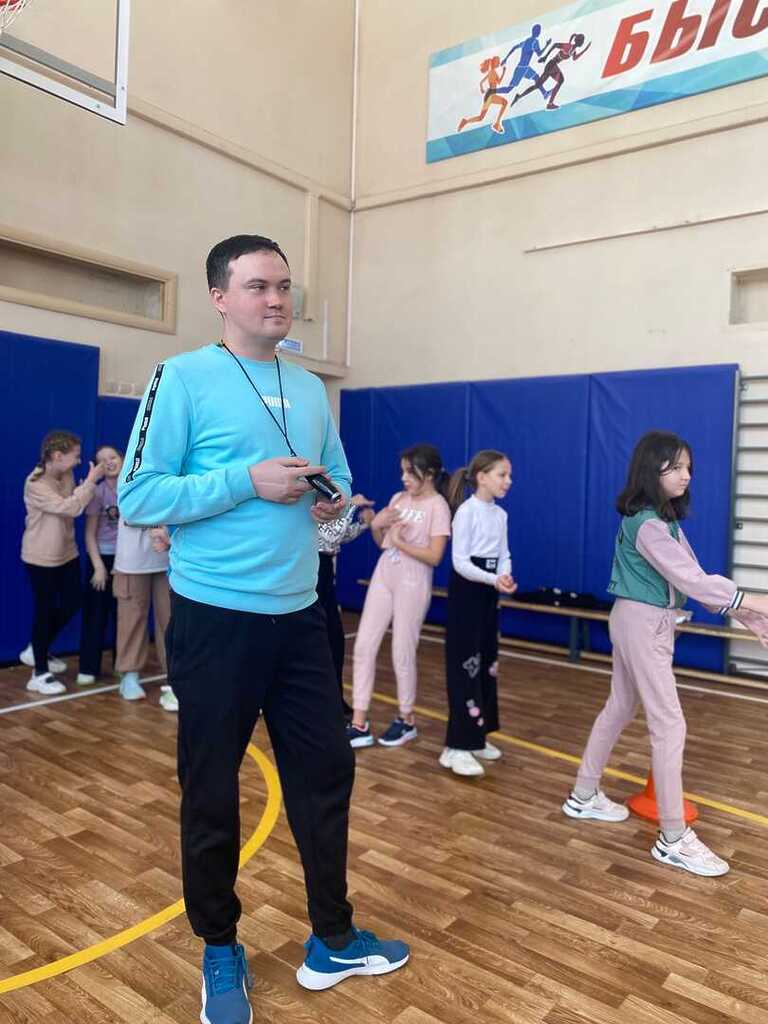Педагог Краснопольской школы стал лучшим классным руководителем
