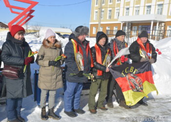 В Долгодеревенском возложили цветы в память о воинах-интернационалистах