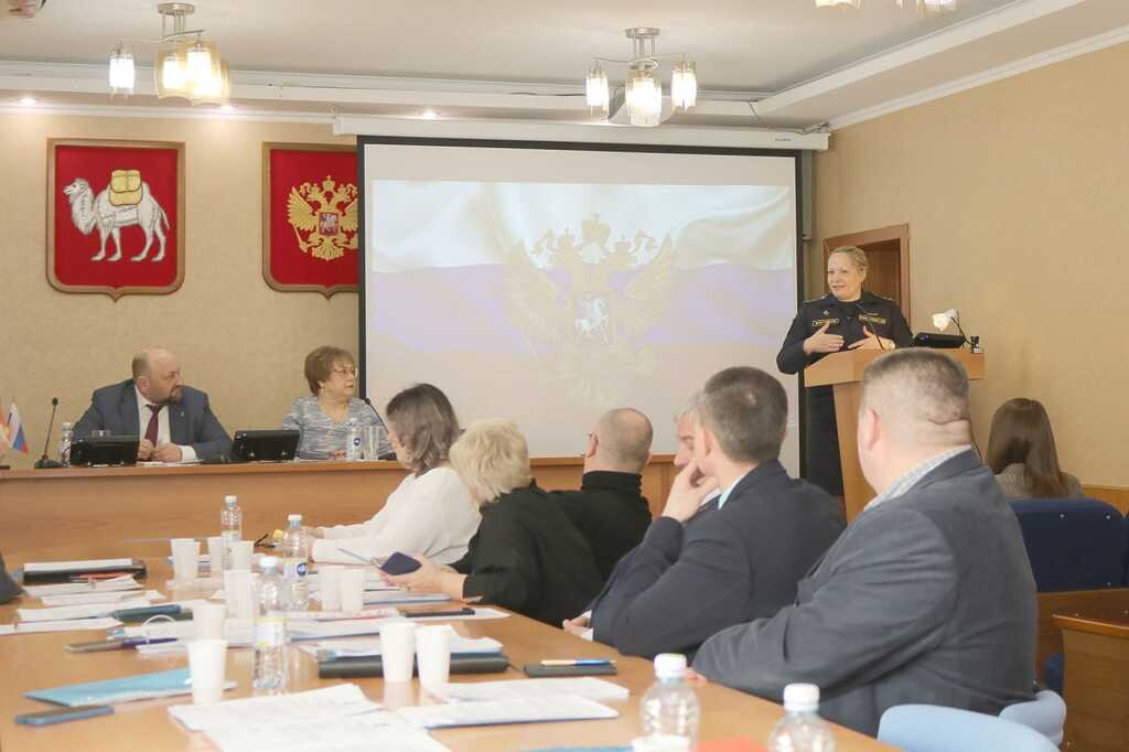 Депутаты Собрания приняли отчет главы Сосновского района