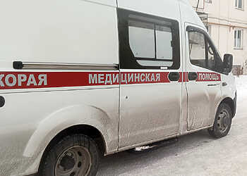 В Кременкуле ночью на улице избили мужчину