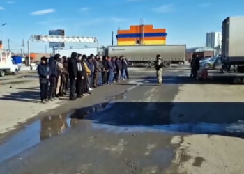 Полиция проверила рынок в Сосновском районе