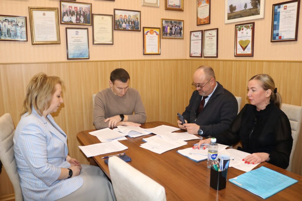 Депутатам доложили о патриотическом воспитании в Сосновском районе