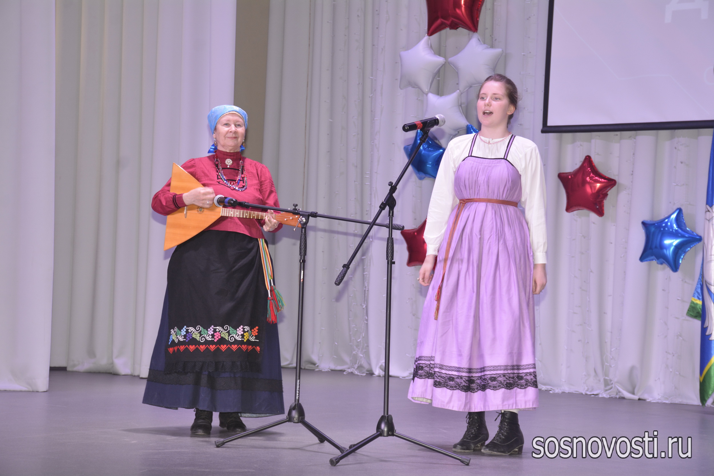 Парад достижений: в Сосновском районе наградили лучших учеников