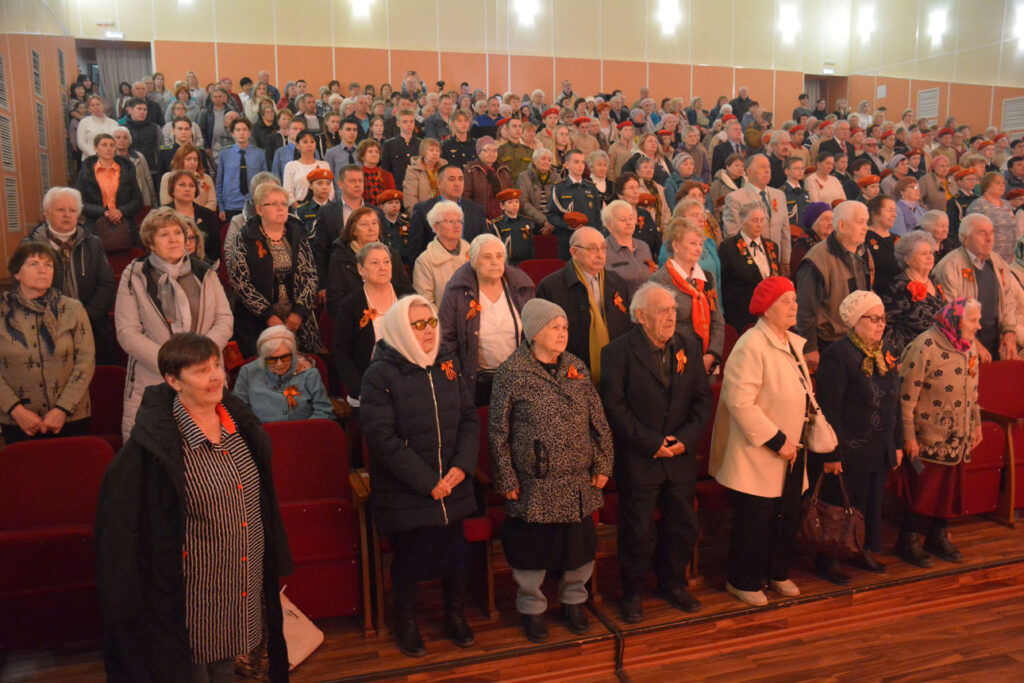 В Долгодеревенском в честь Дня Победы провели торжественный концерт