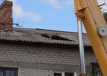 В Есаульском многоквартирный дом нуждается в ремонте крыши