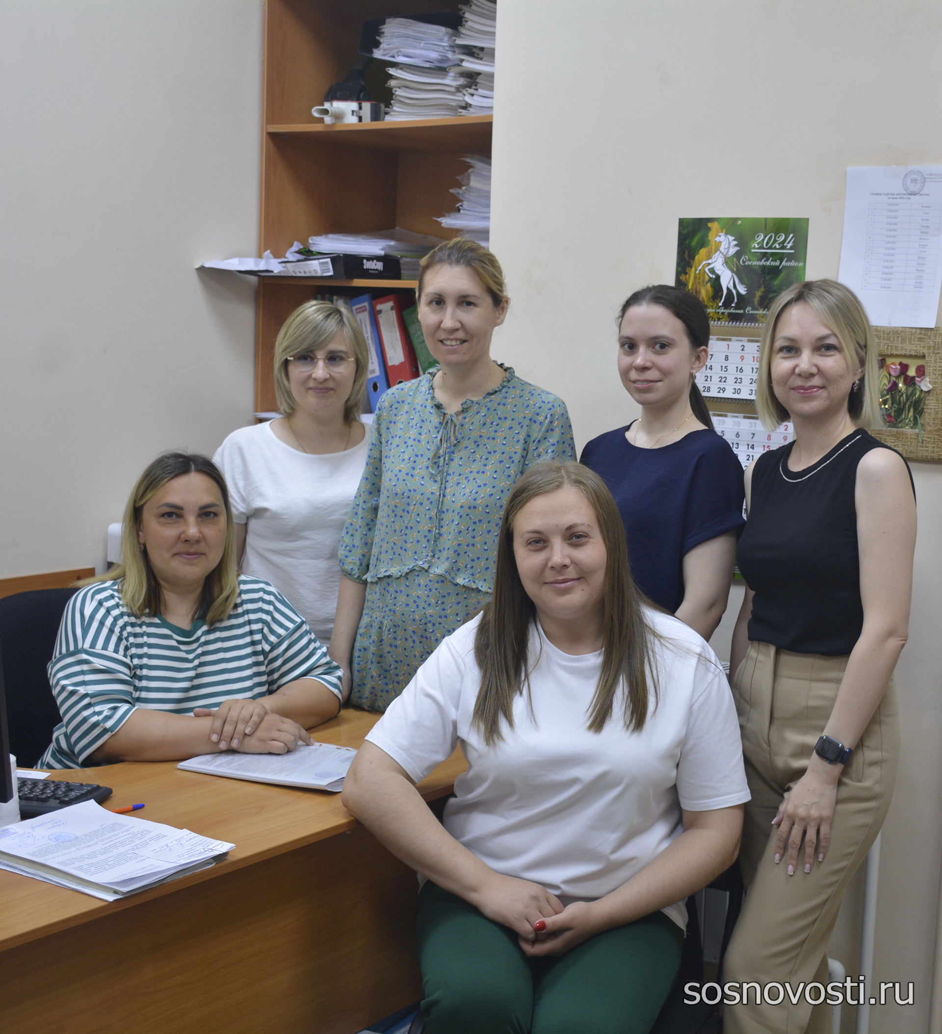 Сотрудники и ветераны социальной службы принимают поздравления | 08.06.2024  | Долгодеревенское - БезФормата