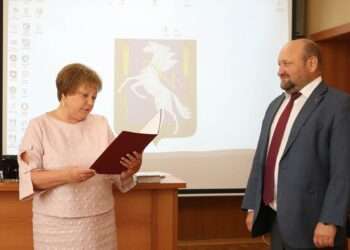 Евгению Ваганову вручили медаль «За содействие СВО» от Минобороны
