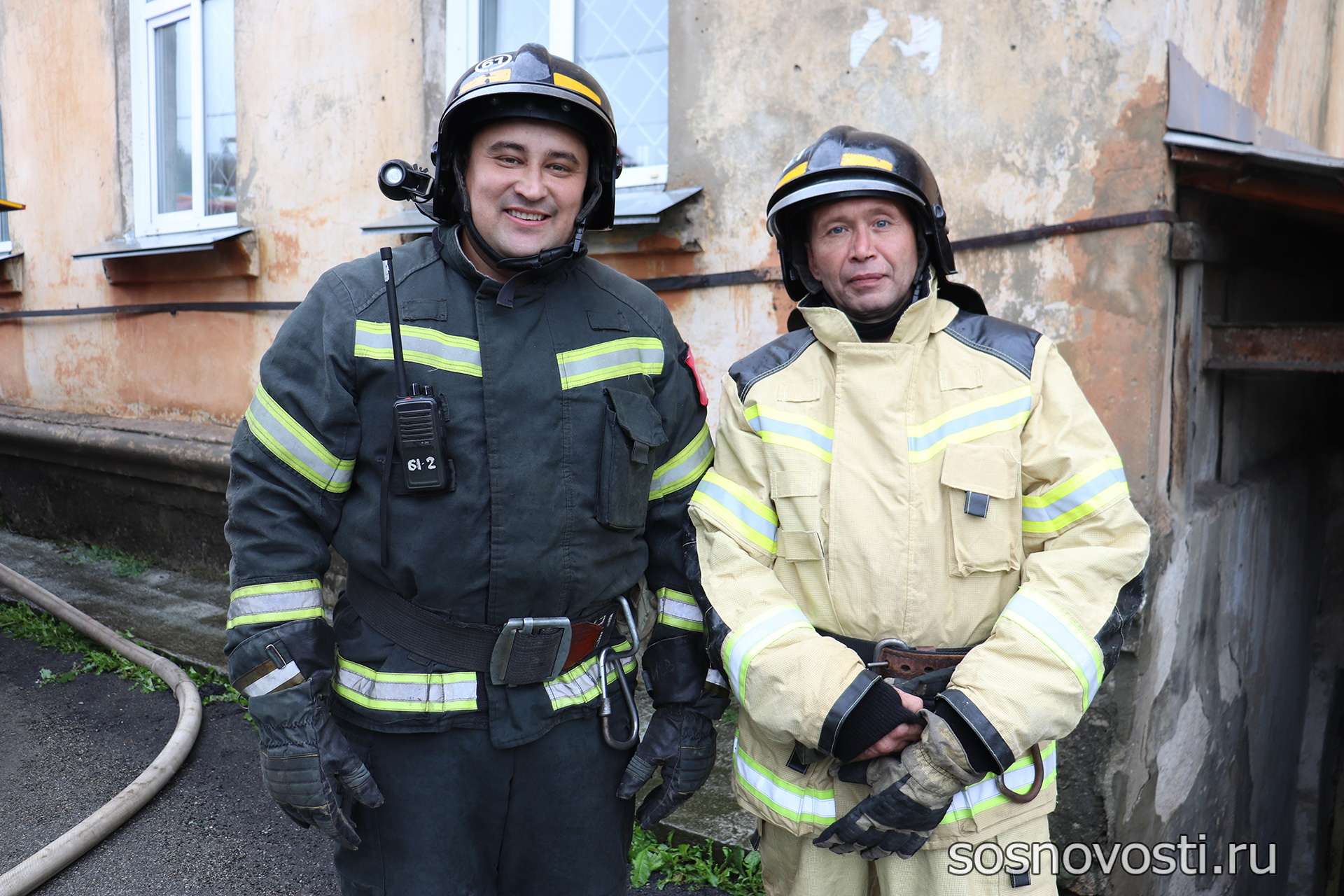 В Сосновском районе пожарные борются с водой