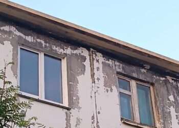 В Мирном сделают гидроизоляцию крыши, как только просохнет бетон