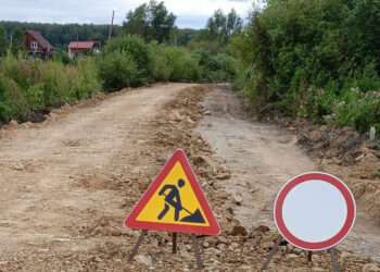 Плотину и дорогу к поселку Ленинскому восстанавливают после потопа