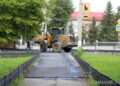 Аллею в центре Долгодеревенского делают выше, чтобы избавиться от луж
