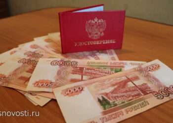 Бывший инспектор отдела миграции предстанет перед судом
