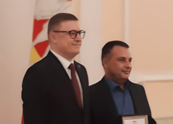 Жителя Долгодеревенского отметили Благодарностью президента