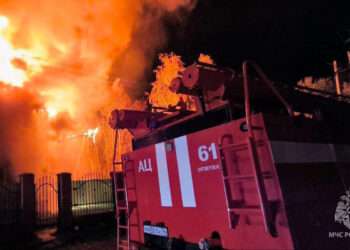 Пожарные не допустили большого пожара в Новом поле