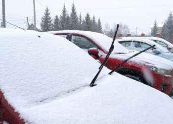 Жителей Южного Урала ожидают снегопад, скачки давления и похолодание