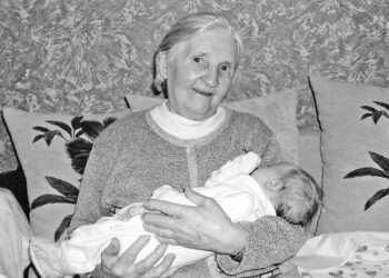 Жительница Долгодеревенского отметила 90-летний юбилей