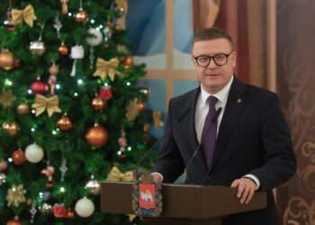 Алексей Текслер поздравил южноуральцев с Новым годом