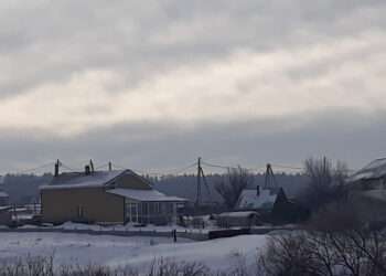 Наверное, вновь сугробы наметет, ведь завтра ожидают снегопада