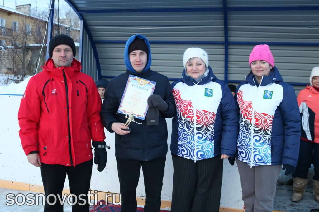 Прошел восьмой Кубок главы Сосновского района по хоккею с шайбой