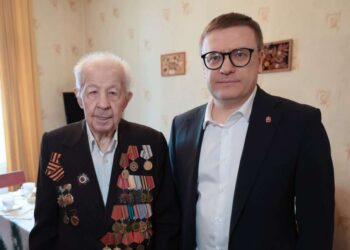 Губернатор наградил ветерана Великой Отечественной войны