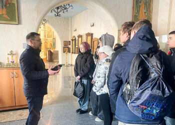 Девятиклассники Долгодеревенской школы побывали в храме