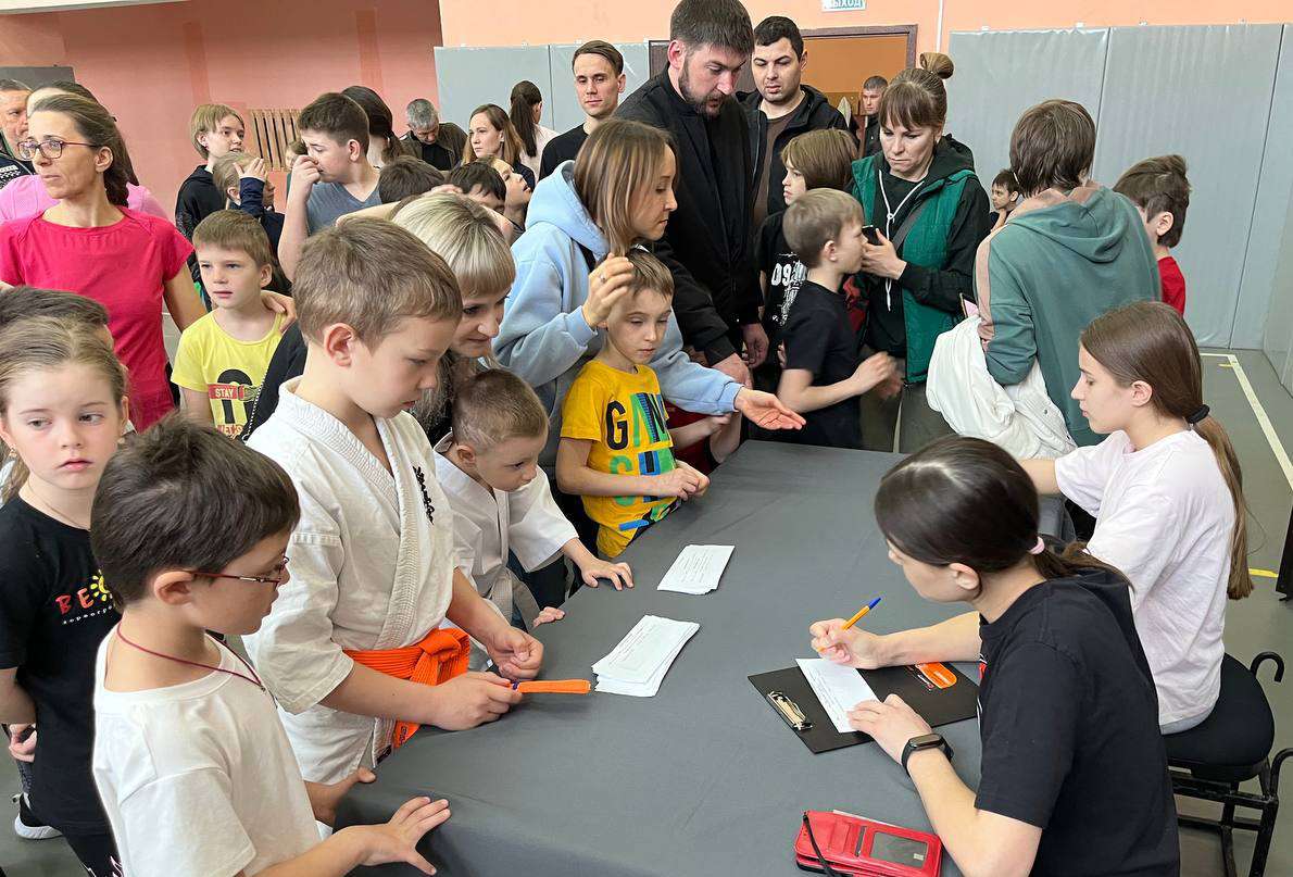 В Рощино юные спортсмены сдали нормы ГТО