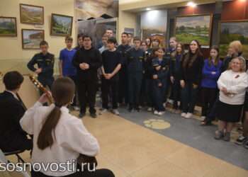 Выставка картин народного художника Валентина Кузнецова открылась в Долгодеревенском