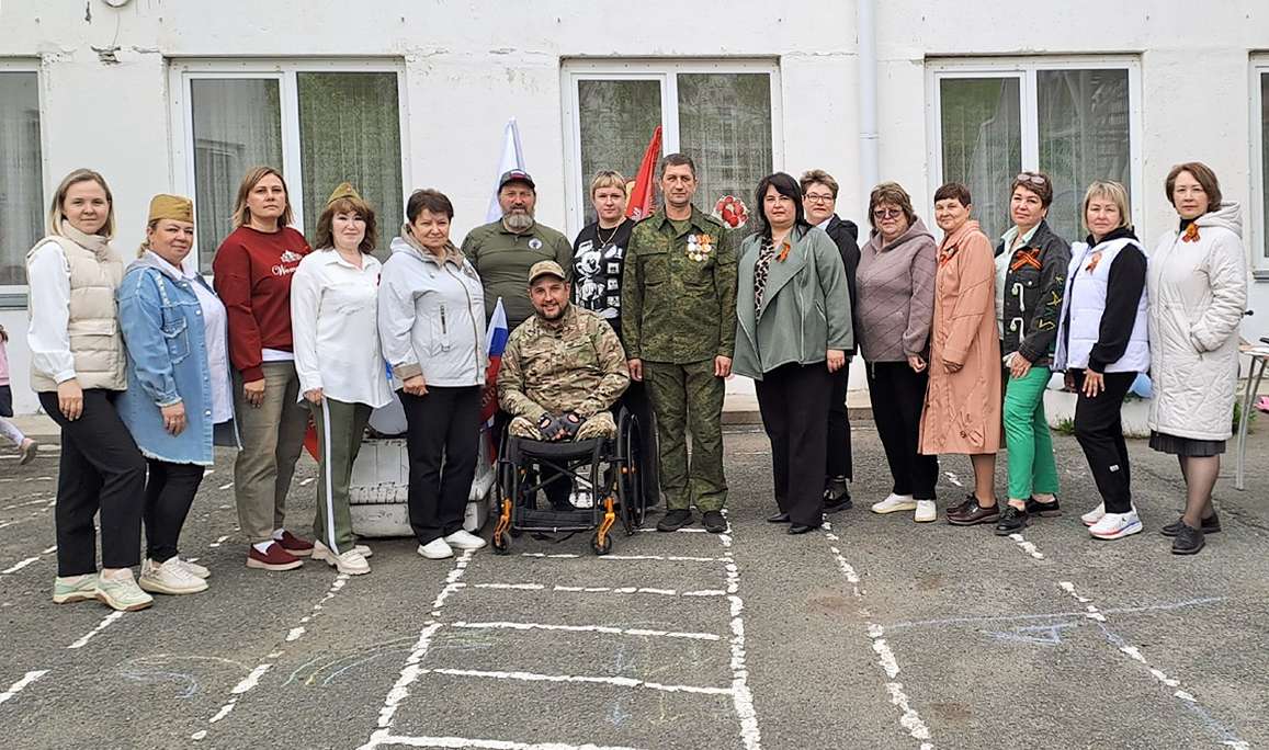 В Рощино детсадовцы маршировали под "Катюшу"