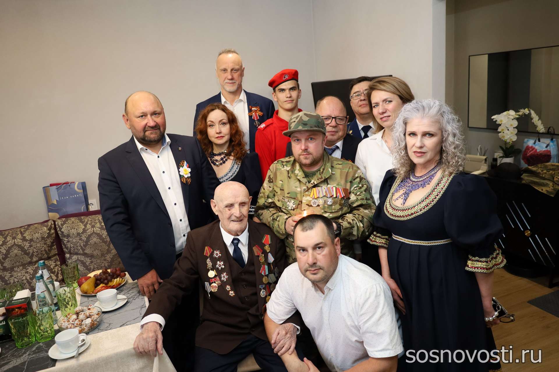 Глава Сосновского района поздравил ветерана Ивана Нежаренко с праздником Победы