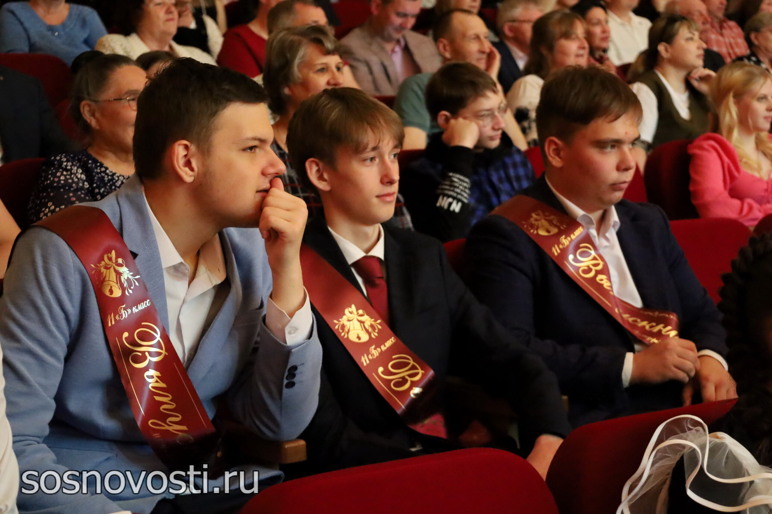 Для выпускников Долгодеревенской школы прозвенел Последний звонок