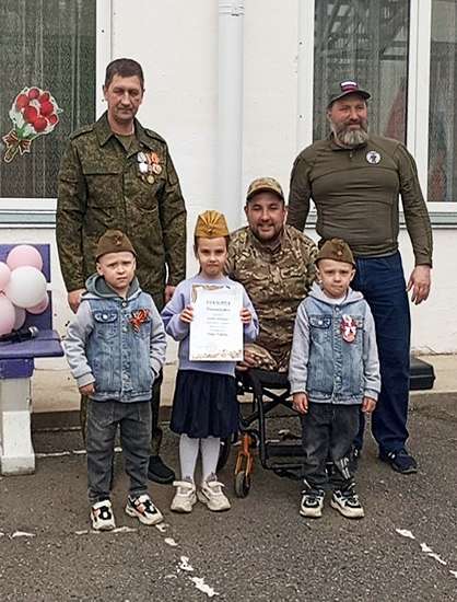 В Рощино детсадовцы маршировали под "Катюшу"