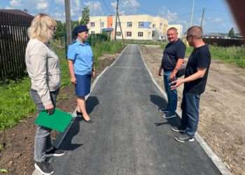 На дороге к детскому саду на Изумрудной появился тротуар