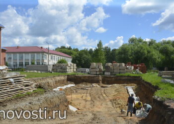 В Рощино начали строить воскресную школу при храме