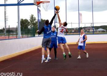 На «Олимпе» прошел массовый турнир «Оранжевый мяч»