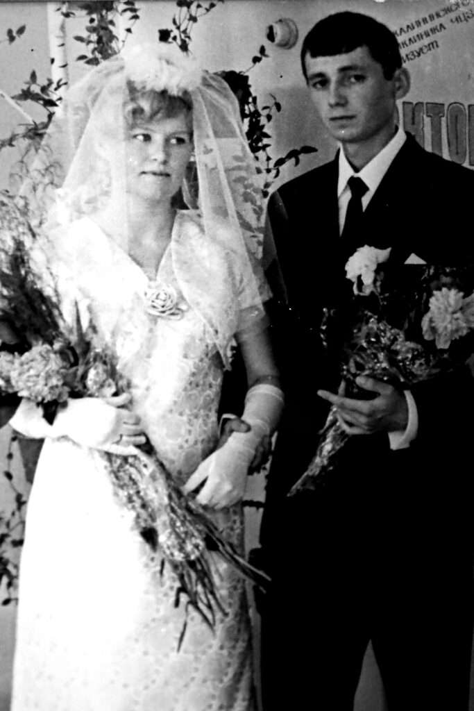 Вместе сквозь года: в Красном поле чествовали супругов за верность и любовь