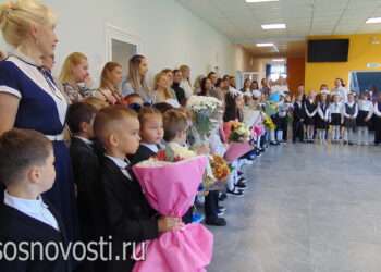 В Долгодеревенской школе прошла линейка для первоклассников