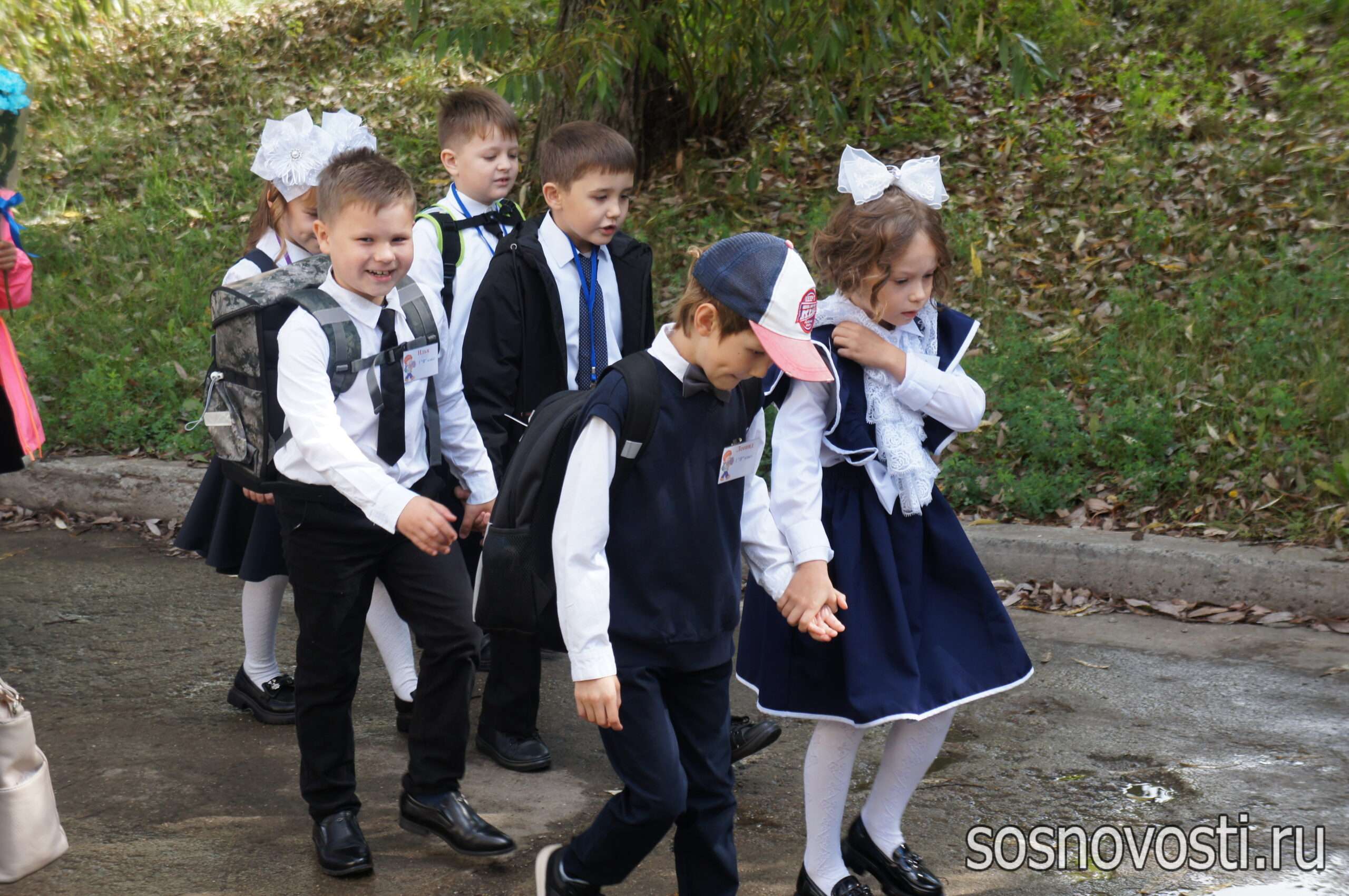 В Рощинской школе за парты сели 135 первоклассников