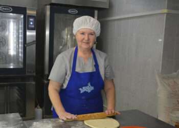 Чем живет «Ника»: кафе-столовая много лет кормит жителей Долгодеревенского