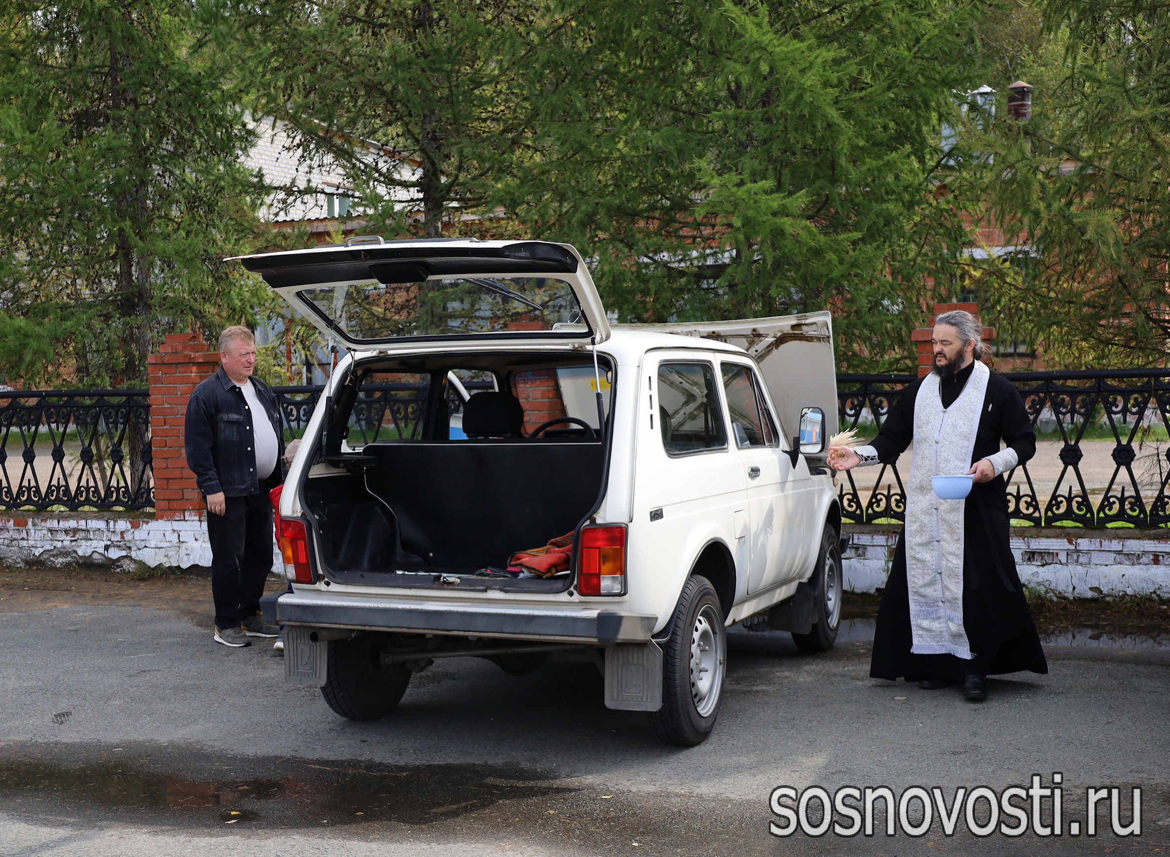Без паузы: волонтеры доставили гуманитарный груз и объявили сбор нового