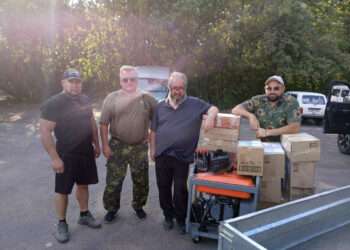 Без паузы: волонтеры доставили гуманитарный груз и объявили сбор нового