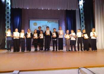 В Мирном наградили юных читателей