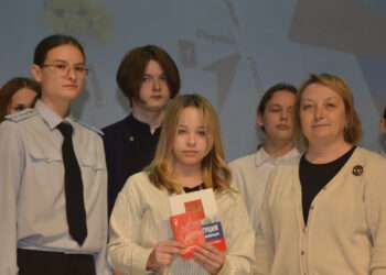 Сосновцы получили паспорт и вступили в «Движение первых»