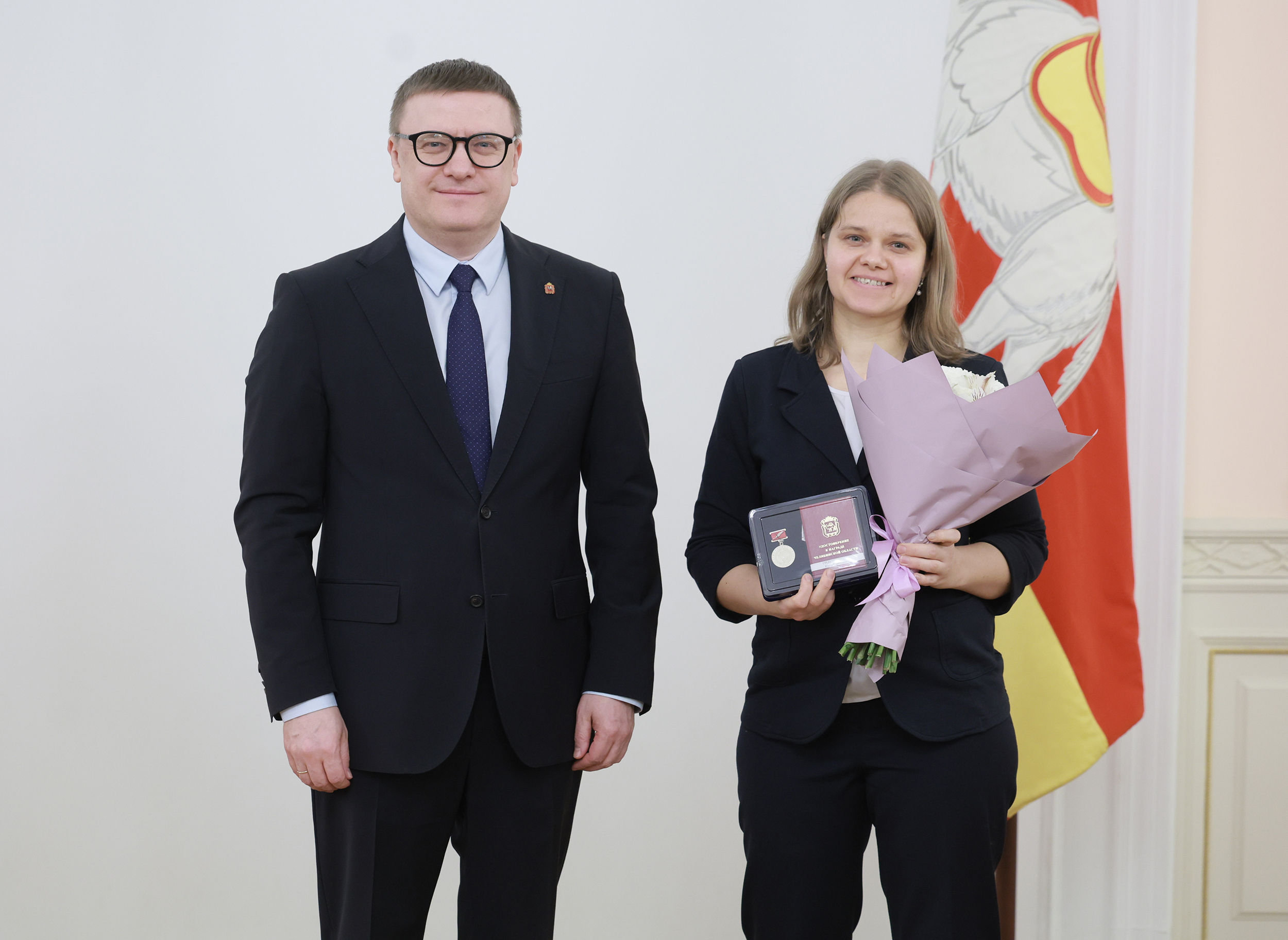 Семьи, которые стали примером: губернатор наградил многодетных матерей