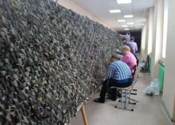 Обогреватели и медикаменты: жители Есаульского вновь отправили гуманитарную помощь