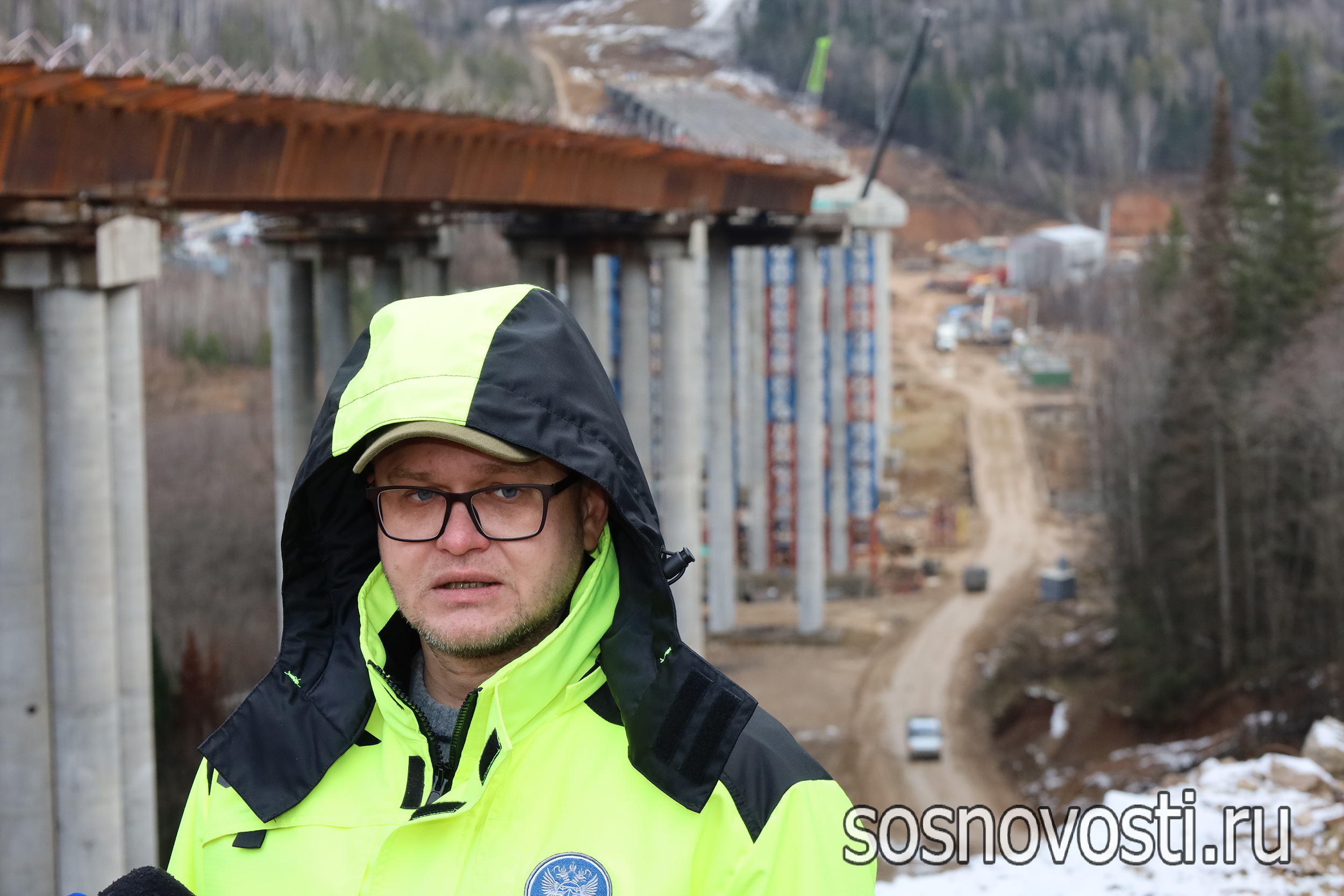 Юнармейцы из Кременкуля управляли тяжелой дорожной техникой в режиме беспилотника