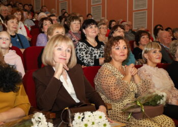 В Долгодеревенском поселении матерей поздравили с праздником