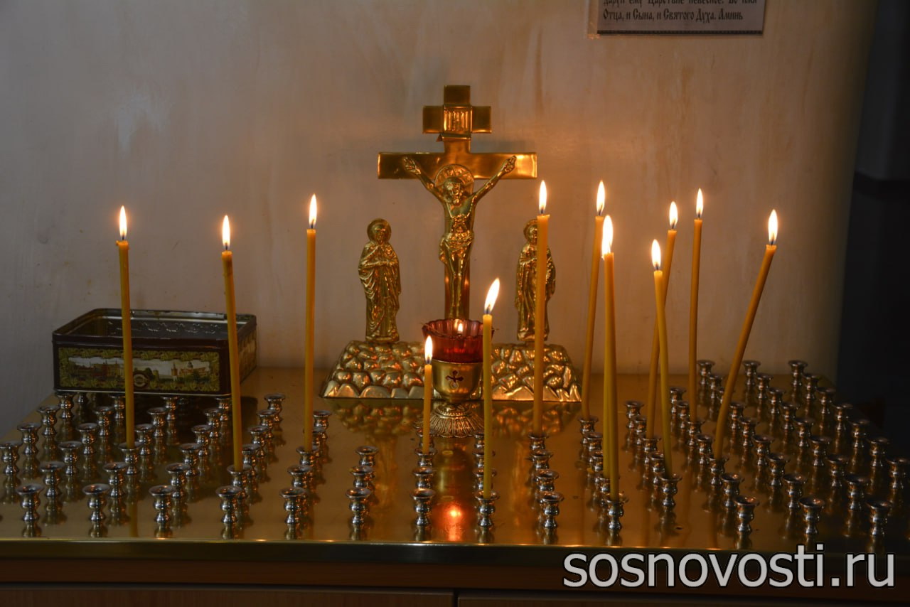 В храме Долгодеревенского провели панихиду по погибшим воинам